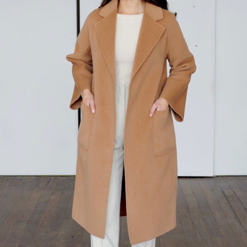 The Curated Classic Camel Cashmere / Wool Coat